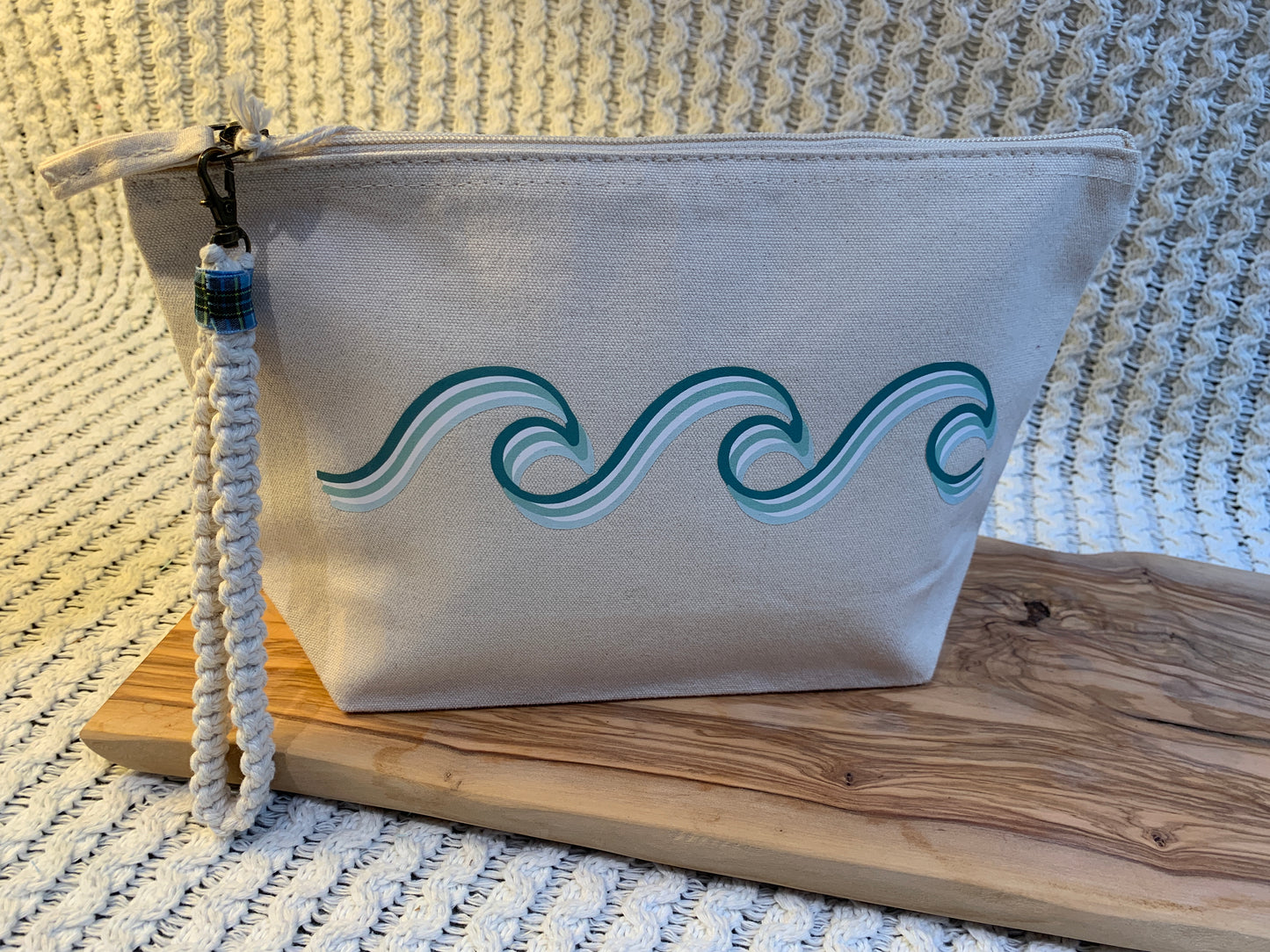 Large Waves Makeup Bag - Sea Foam Green